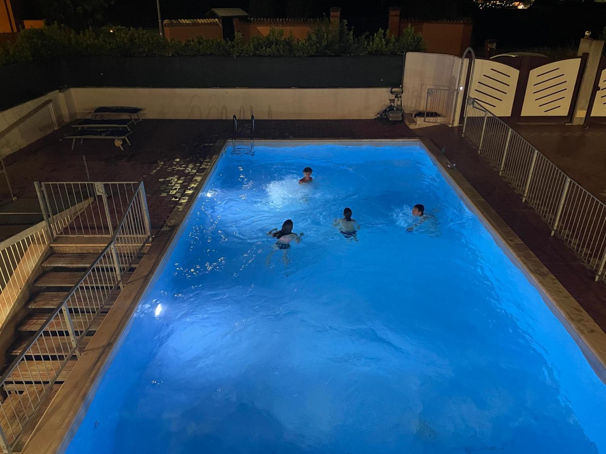 Villa Alba 페르모 외부 사진